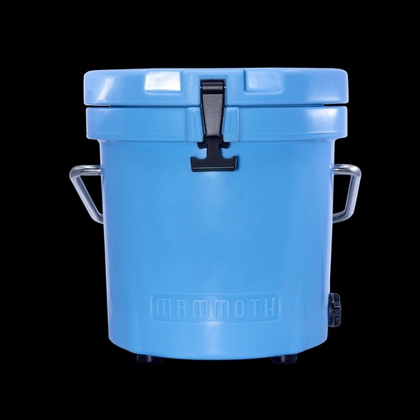 Mammoth Coolers’ Live Bait Bucket